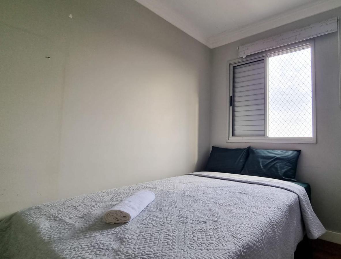 Quarto em Apartamento Próximo ao Aeroporto de Guarulhos GRU Habitación foto
